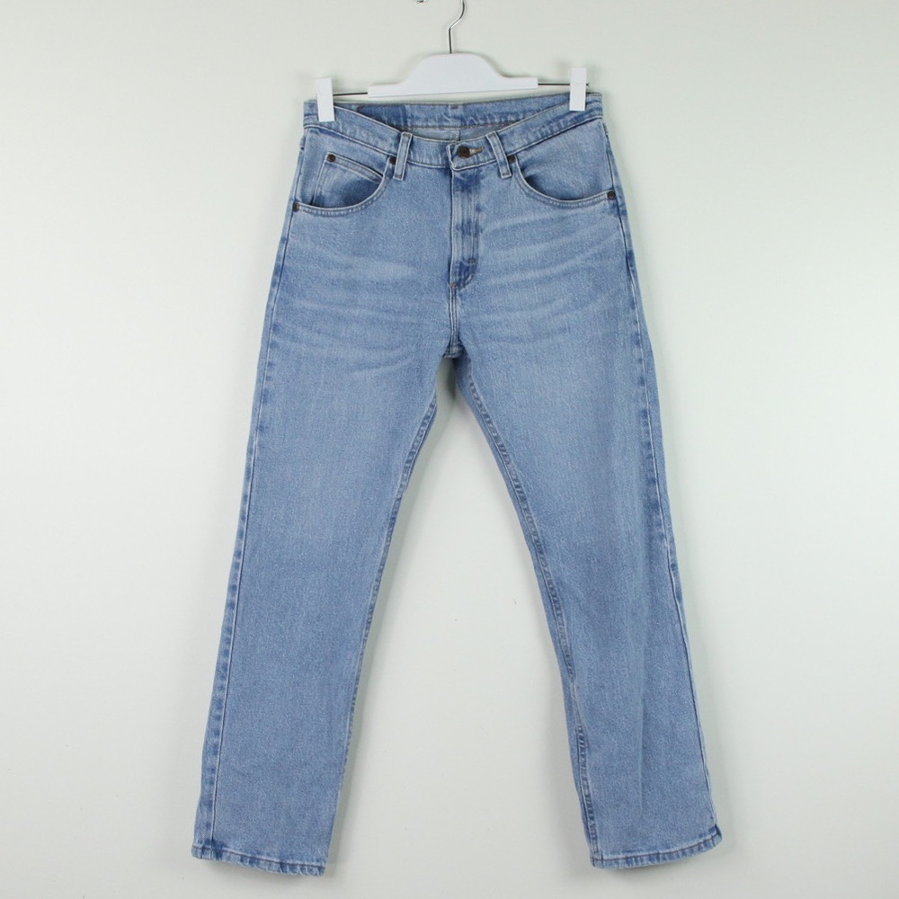 Wrangler 90s Y2K style light wash mid rise straight leg jeans size 30